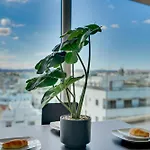 아파트 The Lighthouse 1 Bedroom 604