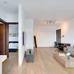 The Lighthouse 1 Bedroom 604 아파트 라르나카