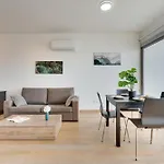 The Lighthouse 1 Bedroom 604 * 라르나카