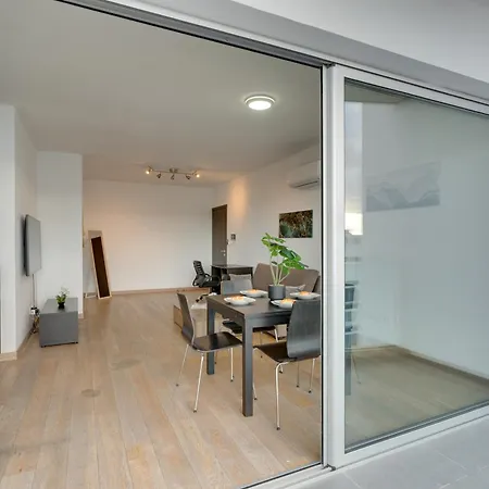 The Lighthouse 1 Bedroom 604 Daire *