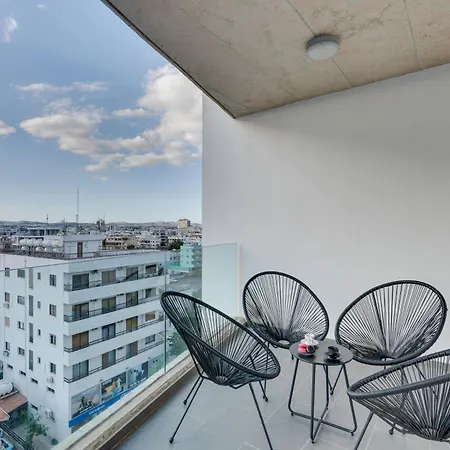 The Lighthouse 1 Bedroom 604 Apartament