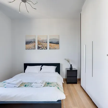 The Lighthouse 1 Bedroom 604 公寓 拉纳卡