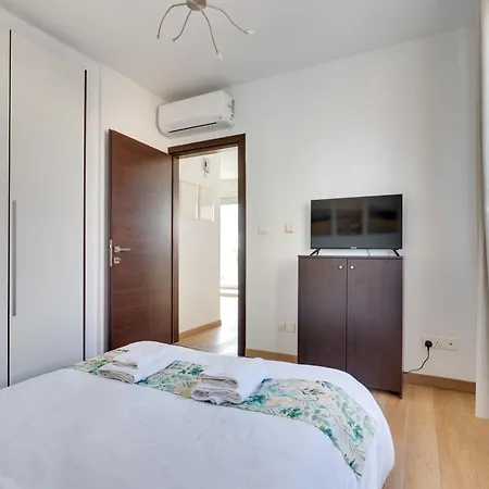 Daire The Lighthouse 1 Bedroom 604 Larnaca