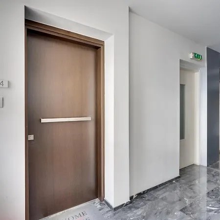 The Lighthouse 1 Bedroom 604 * Larnaca