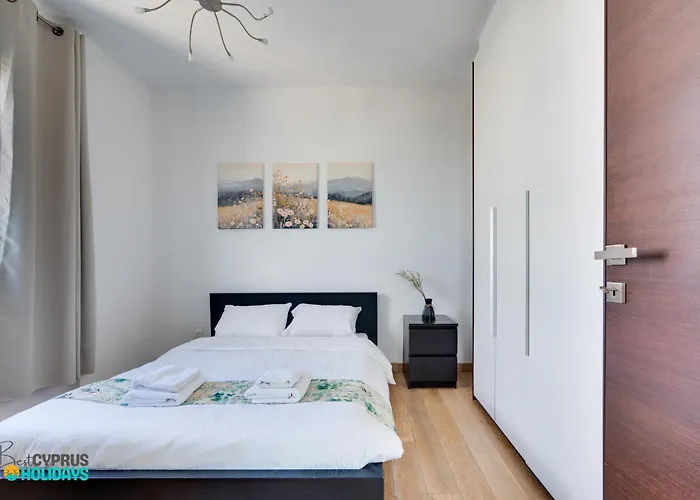 The Lighthouse 1 Bedroom 604 アパート ラルナカ