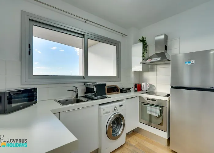 The Lighthouse 1 Bedroom 604 アパート