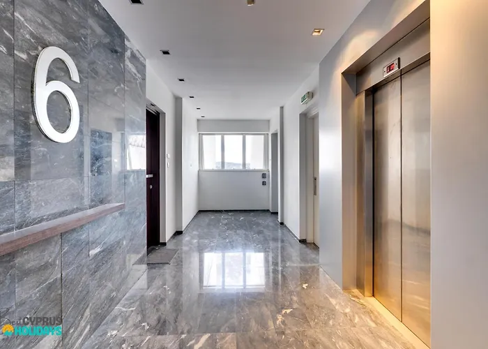 The Lighthouse 1 Bedroom 604 アパート *