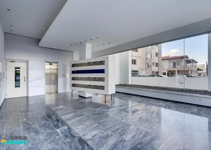 The Lighthouse 1 Bedroom 604 アパート ラルナカ